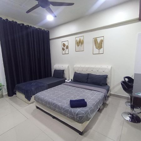 Gr Studio Apartment Kompleks Mutiara Gua Musang Exterior foto